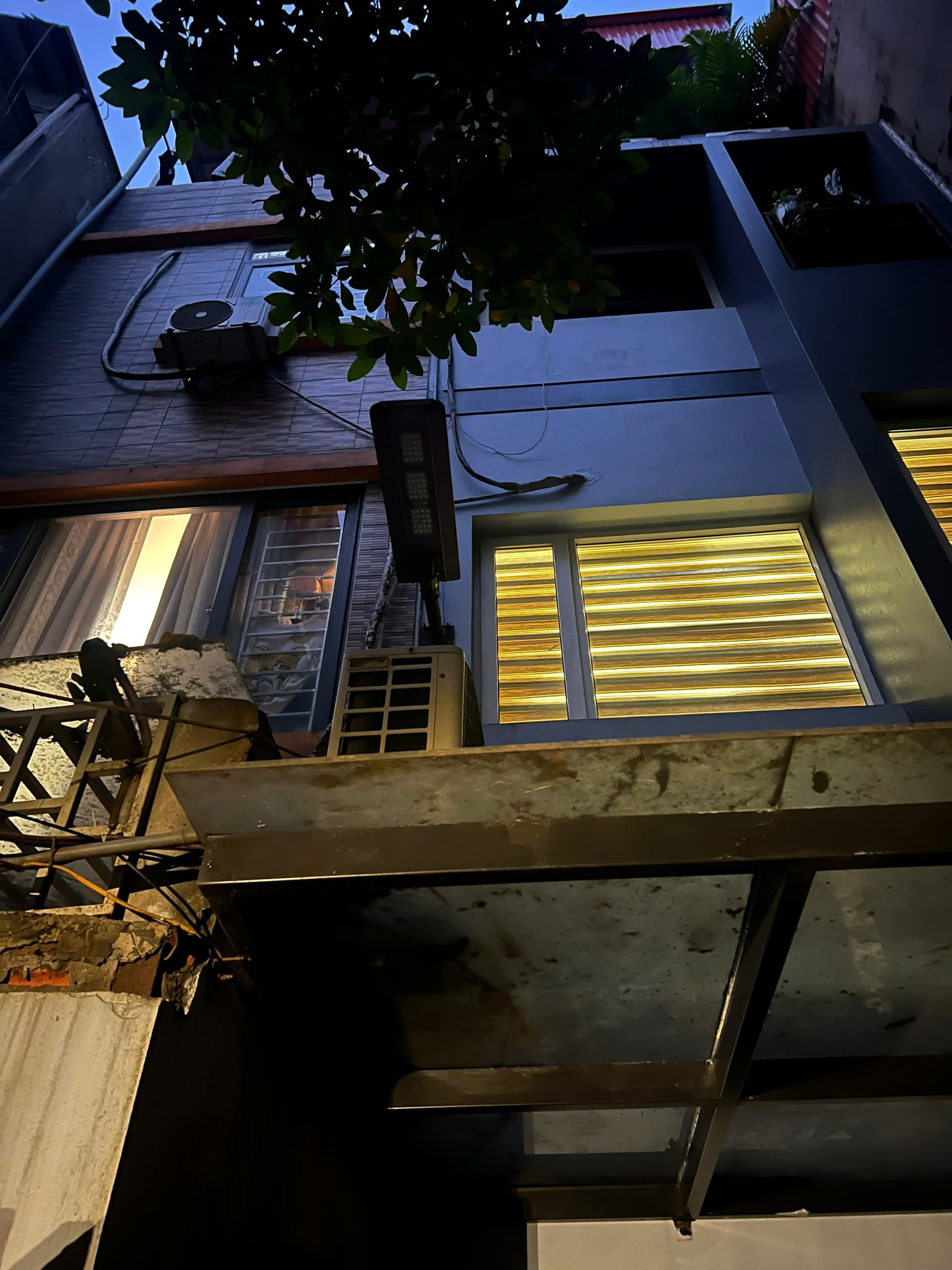 Cho Thuê Nhà  Ngọc Hà - Ba Đình/ 90M²×3 Tầng × 5 Ngủ/ Giá Thuê 16,5 Tr/ Tháng