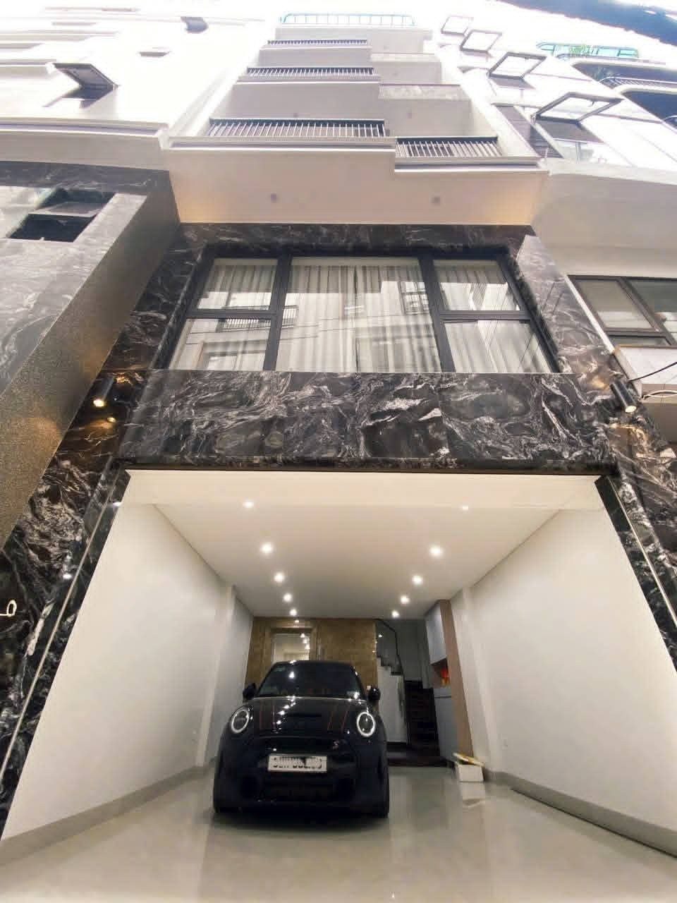 Bán nhà Ngõ 15 Ngọc Hồi, Hoàng Mai, 6 tầng thang máy, ô tô vào nhà, kinh doanh văn phòng, 72m2, 18.3 tỷ