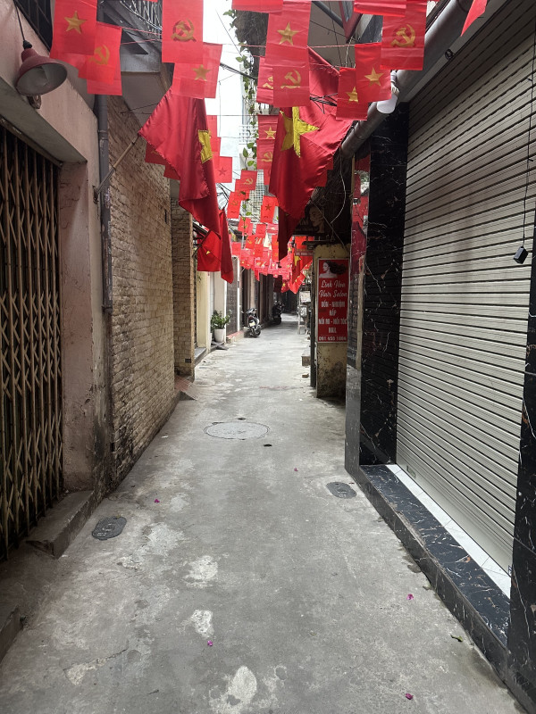 Bán nhà Ngọc Khánh 34m² ngang 3.2m giá 8.5 tỷ Phường Giảng Võ (LH: Zalo 0862299066)