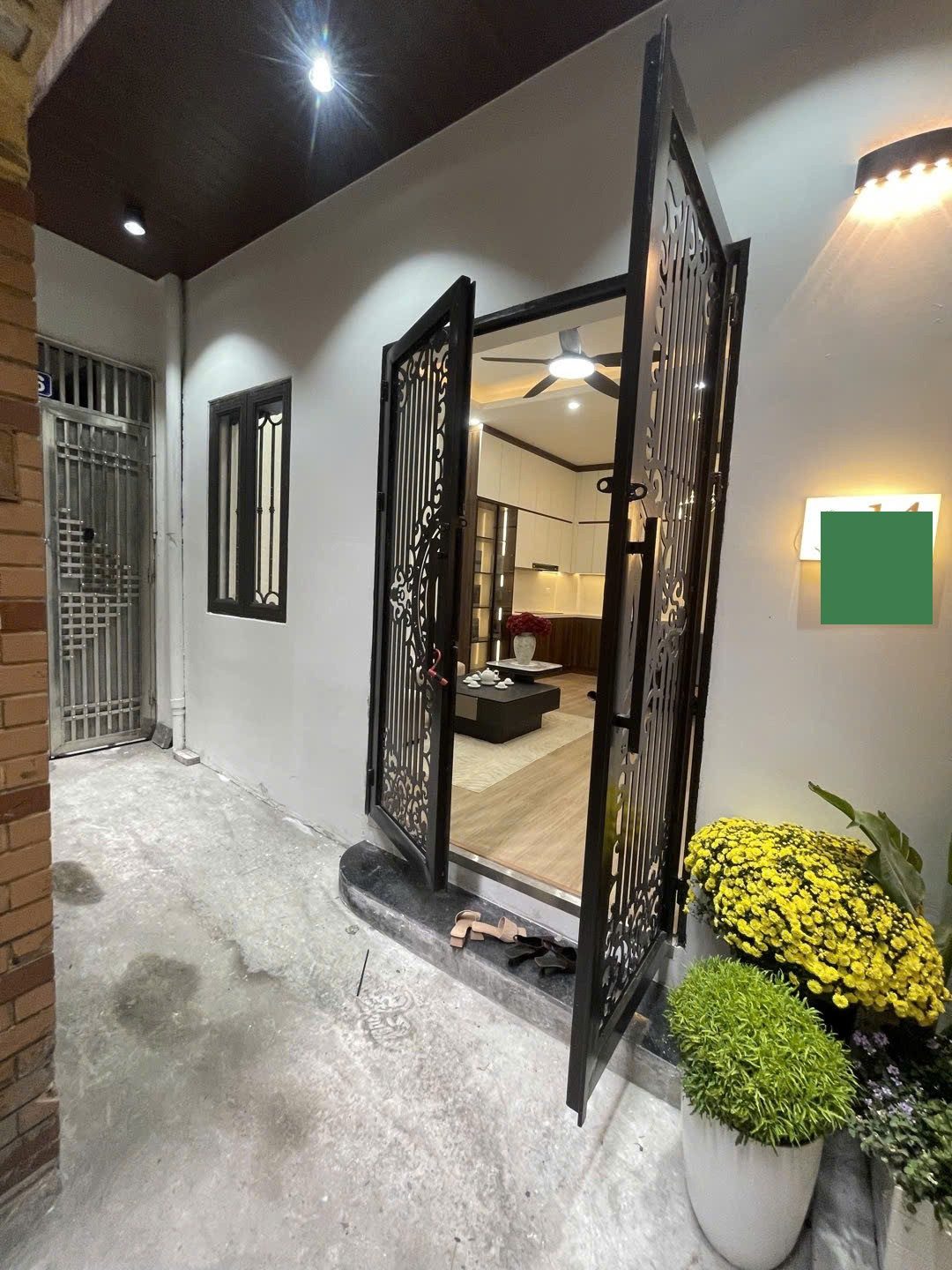 Cơ Hội Sở Hữu Nhà Ngọc Khánh hàng xóm Vin Gallery giá 8.99 tỷ