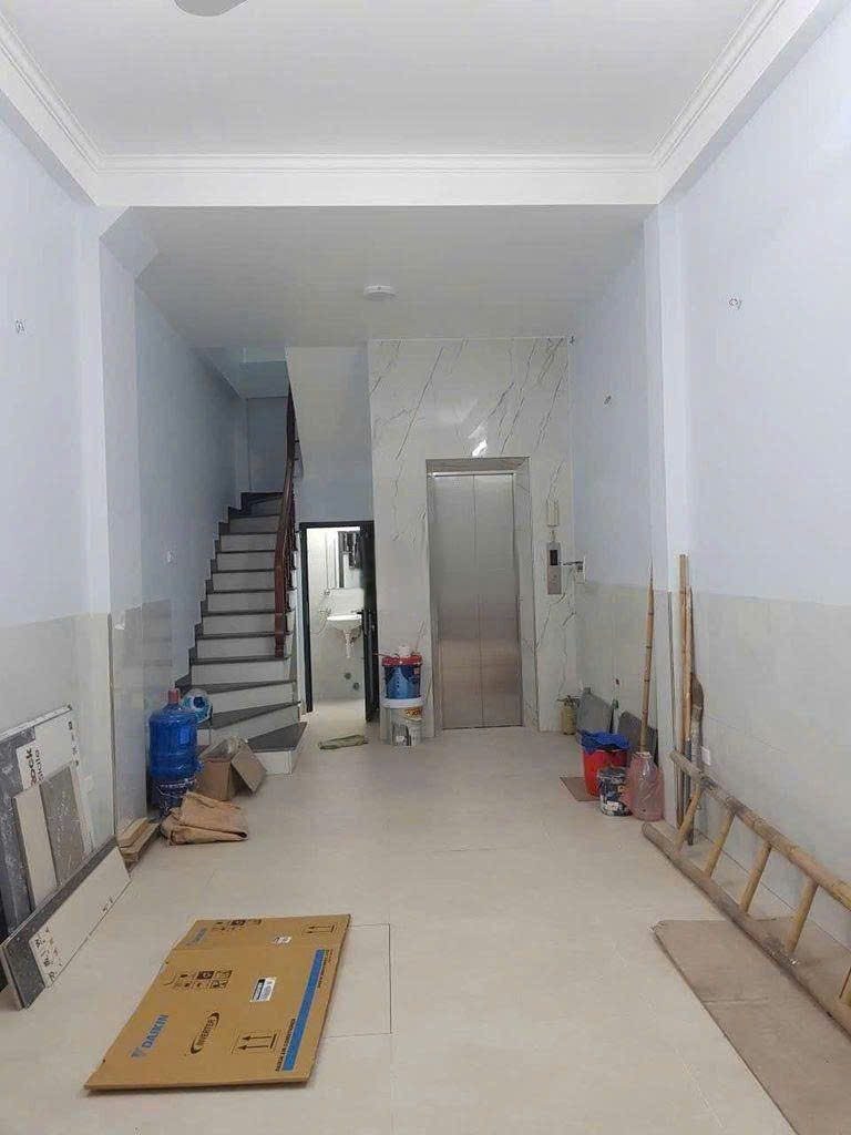 Cho Thuê Nhà Ngọc Thụy - Long Biên 40M² 6 Tầng 4 Ngủ - Nội Thất CB - Thang Máy - Đường Ô Tô Tránh - Giá Thuê 15tr