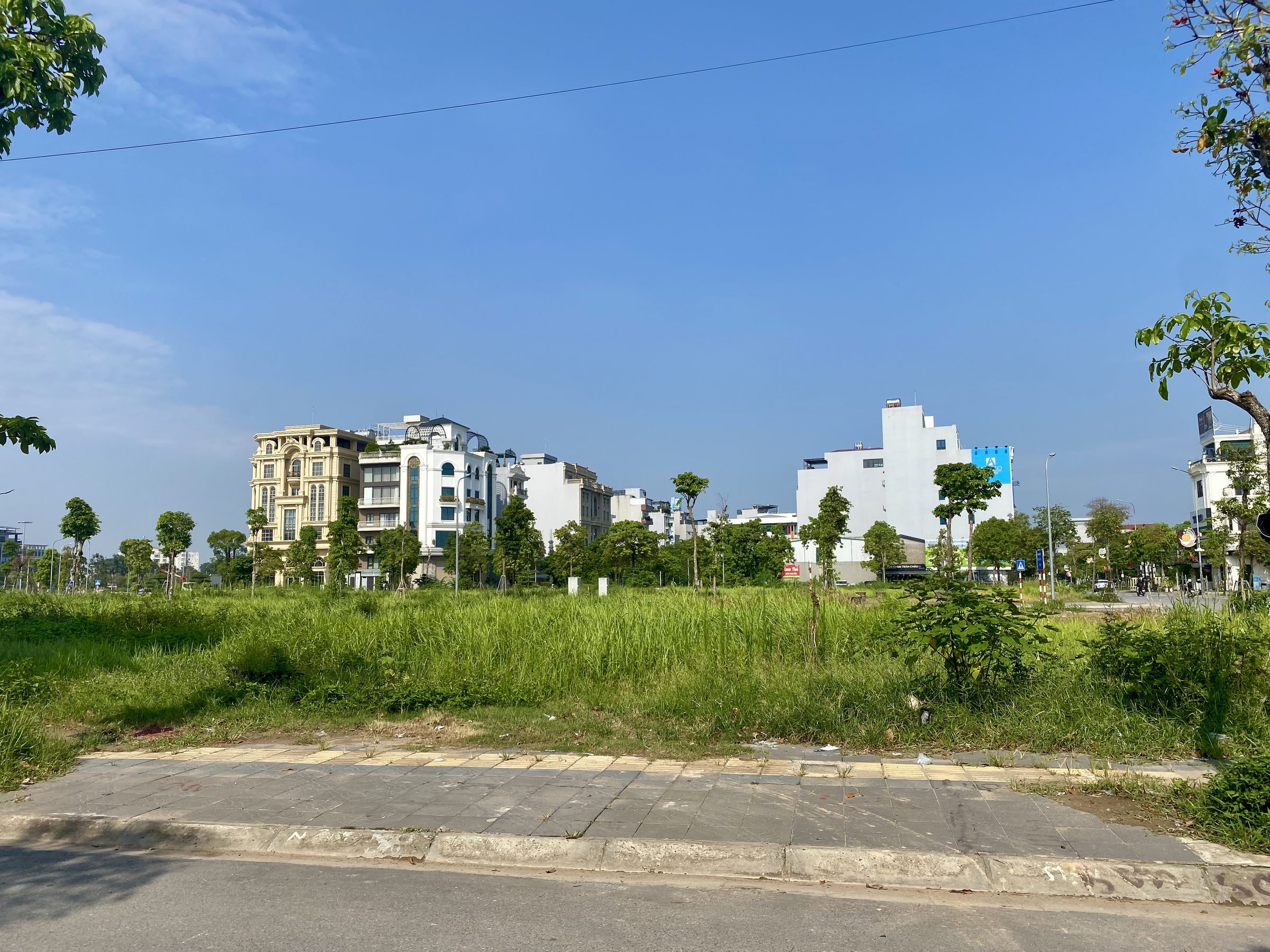 💥 PHÂN LÔ TĐC NGỌC THUỴ LONG BIÊN - DIỆN TÍCH  ĐẤT 50M2 - ĐƯỜNG LỚN 2 Ô TÔ TRÁNH - VỈA HÈ 3M KINH DOANH - GIÁ 16,85TỶ - CÓ THƯƠNG LƯỢNG
