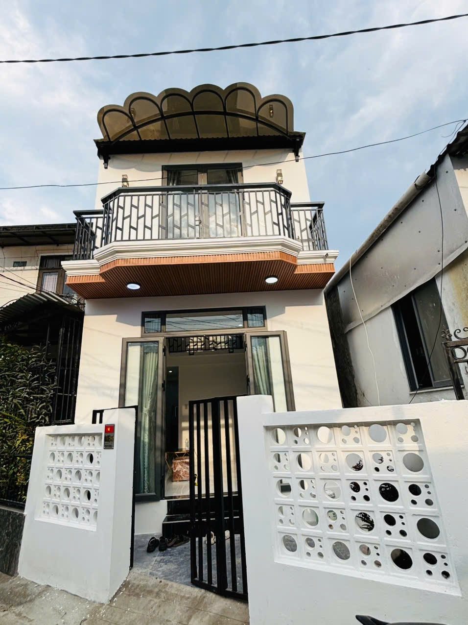 Nhà 2 tầng gần mặt tiền ngự bình, tp Huế