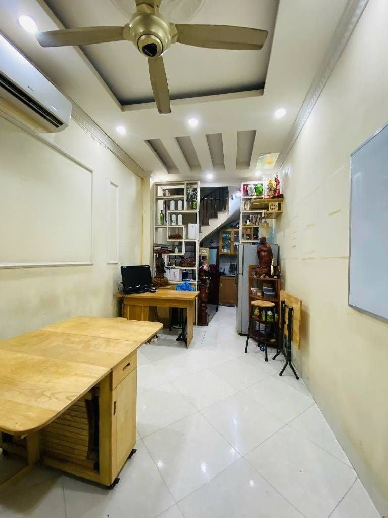 Nhà đẹp phân lô Vũ Trọng Phụng – Ngõ thông, ô tô lùi cửa, kinh doanh tốt – 25m2 x 5 tầng tầm 8.x tỷ