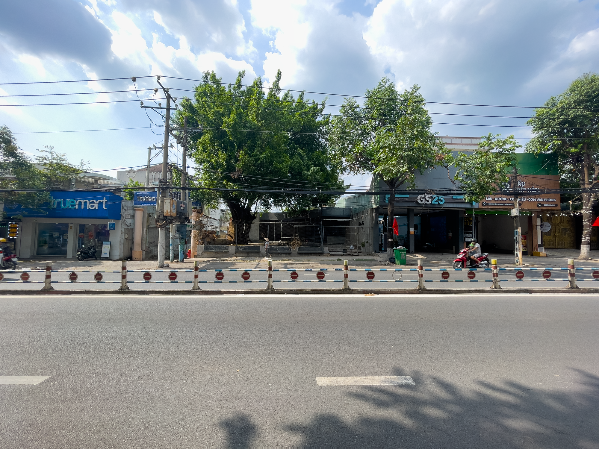 Cho thuê 523m2 đất mặt tiền đường Nguyễn Ái Quốc
