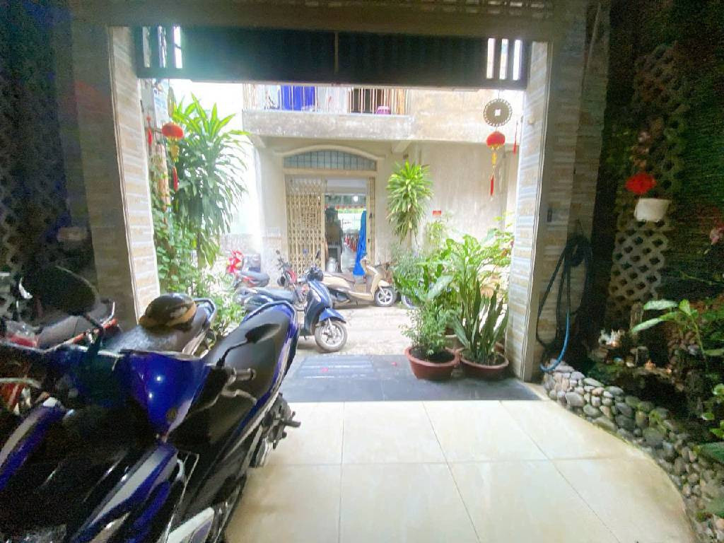 Vị trí đắc địa, Kinh doanh đa ngành nghề, Ngay CHỢ PHẠM VĂN HAI, TỔNG 2 mặt tiền Kinh doanh.