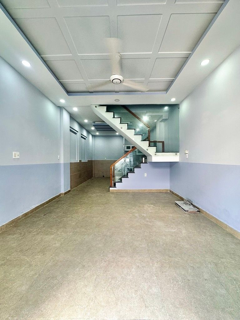 NHÀ ĐẸP Ở NGAY – HẺM BA GÁC THÔNG PHẠM VĂN HAI – SỔ VUÔNG A4 – CHỈ 5.5 TỶ