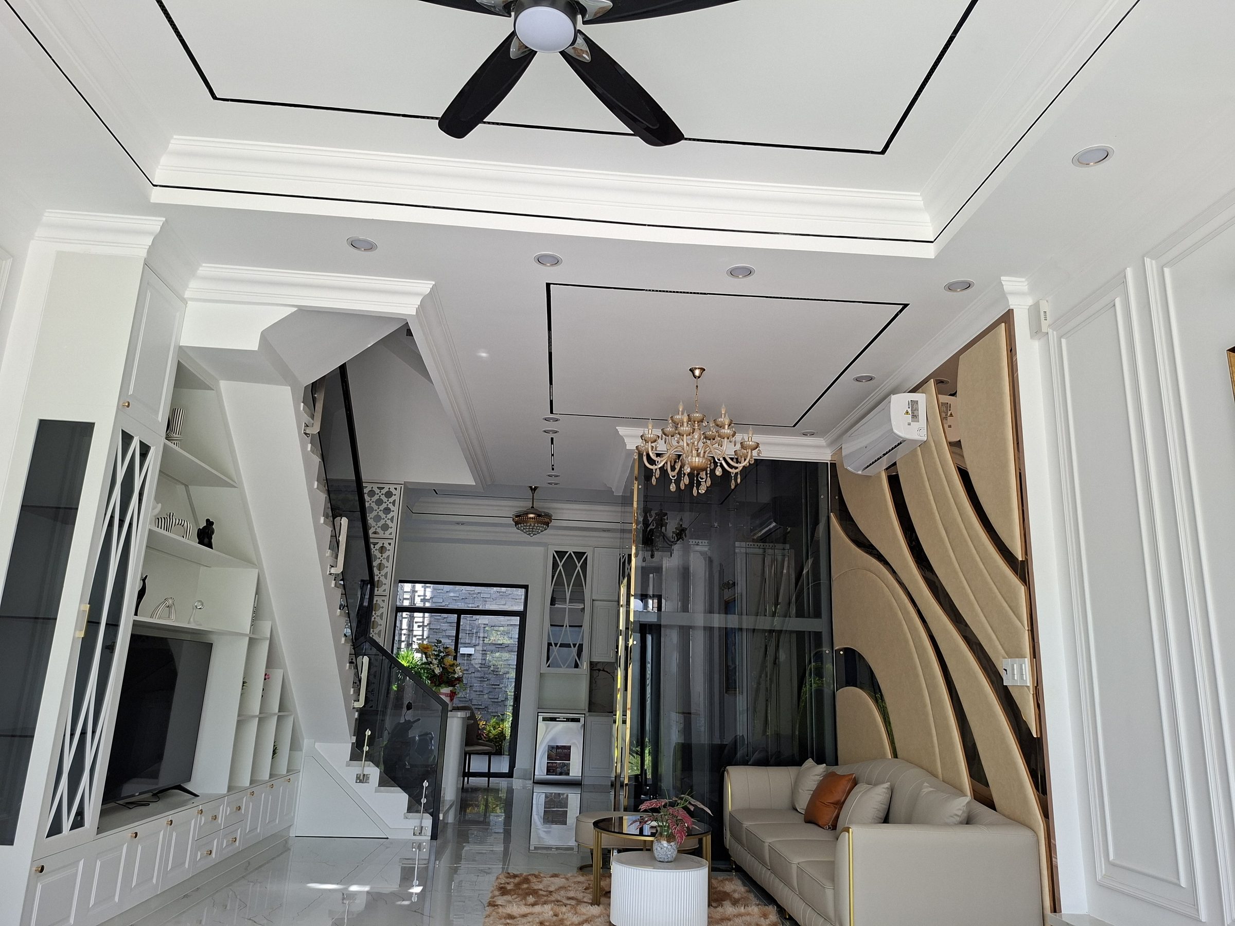 Cần bán nhanh nhà mới xây 4 tầng cạnh mặt tiền Nguyễn Bình, Nhà Bè