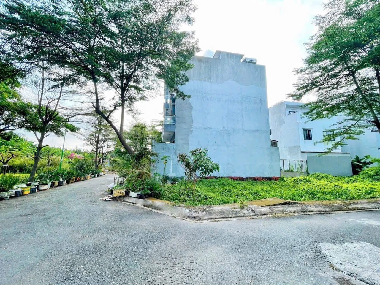 Bán Đất 92m2 giá 4.5 triệu tại 746 đường Nguyễn Bình, Đ. Nguyễn Bình, X. Nhơn Đức, H. Nhà Bè, Tp. Hồ Chí Minh Huyện Nhà Bè TP. Hồ Chí Minh