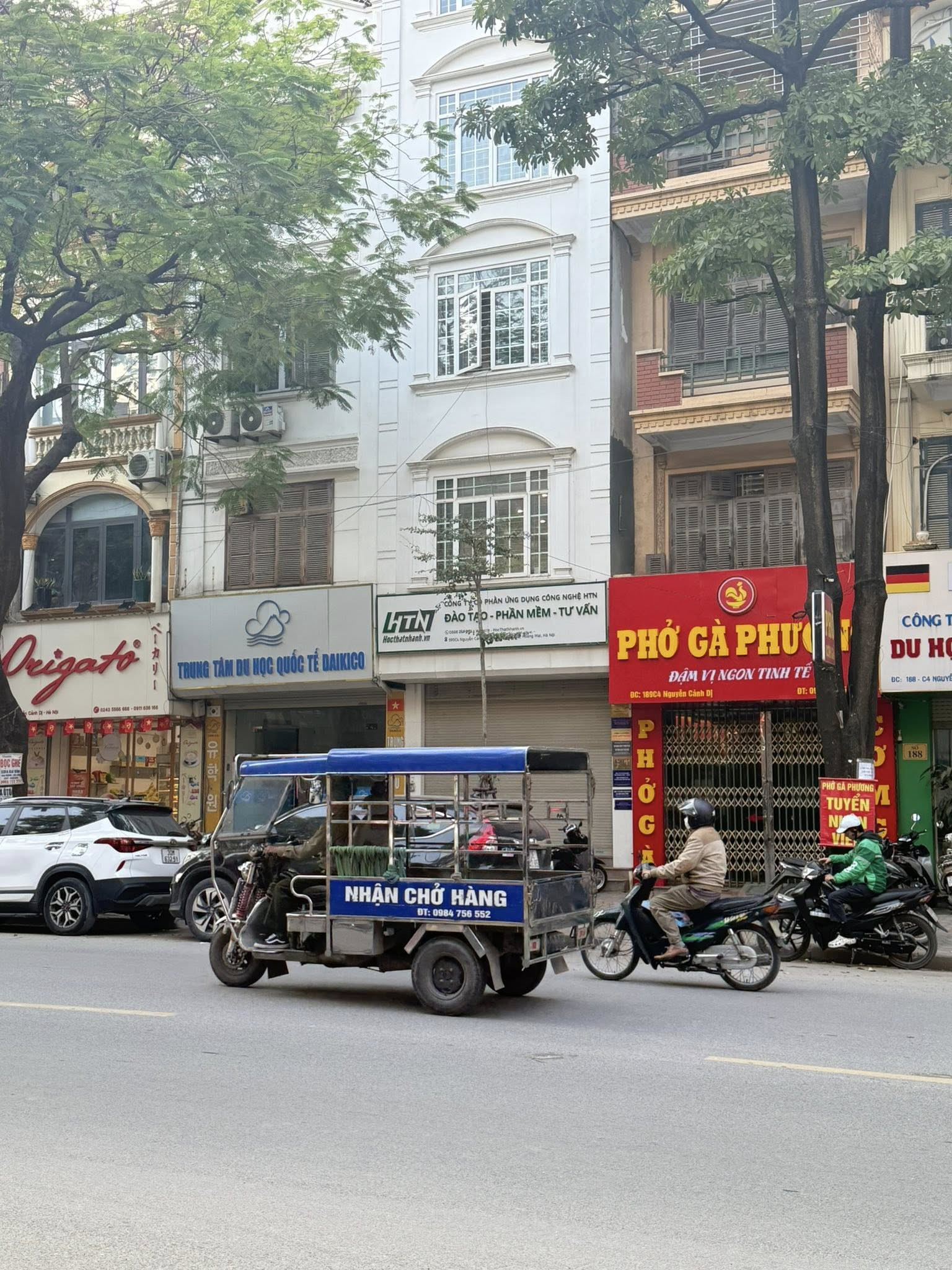 BÁN NHÀ MẶT PHỐ NGUYỄN CẢNH DỊ. 60M2 - 5 TẦNG. KINH DOANH. VỈA HÈ RỘNG.