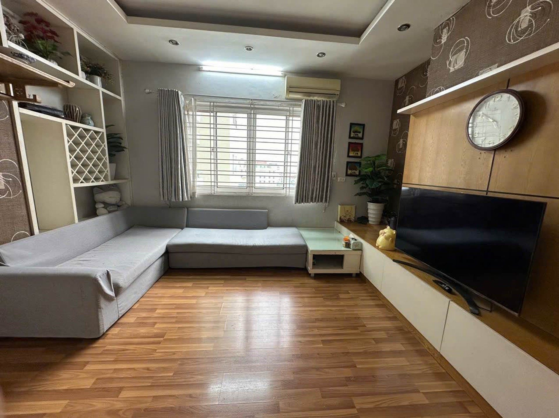 Căn góc 66m2 tầm giá hơn 4 tỷ – View phố Định Công – 2 ban công mênh mông – Tổ ấm hiện đại