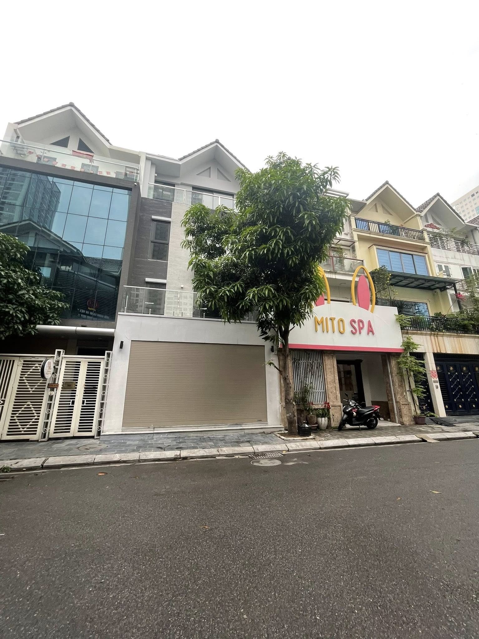 BÁN NHÀ LIỀN KỀ KHU A10 NAM TRUNG YÊN. CẦU GIẤY. 75M2 - 5 TẦNG. MT 6M.