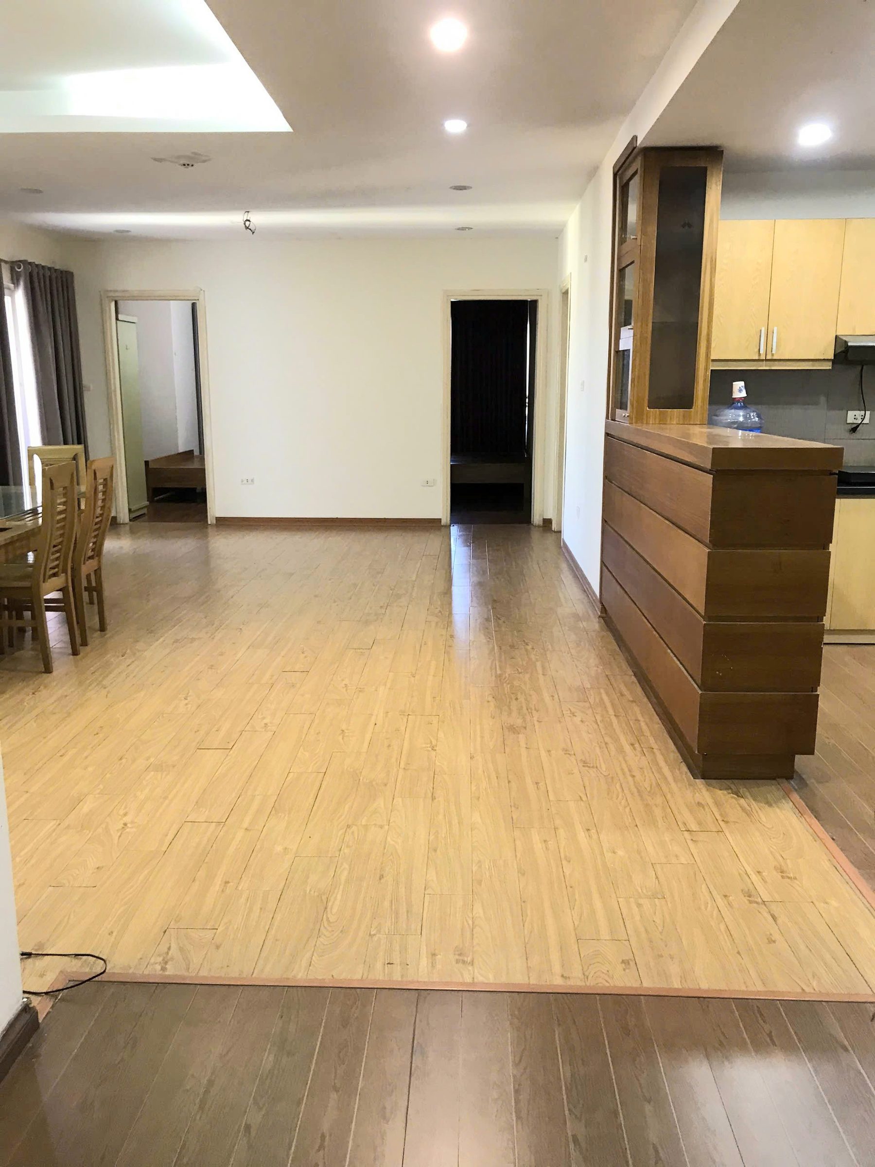 Cho Thuê Chung Cư Nguyễn Chí Thanh 133M² 3 Ngủ - Full Nội Thất - Giá Thuê 19tr - Nhận Nhà Ngay