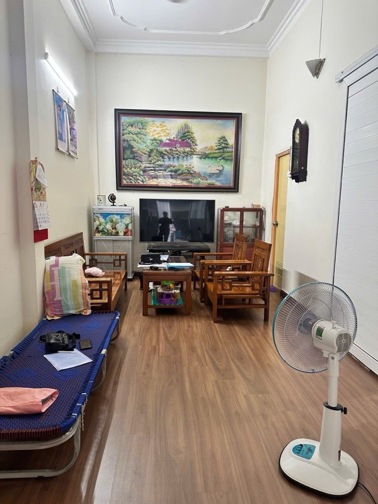 Bán nhà Nguyễn Chí Thanh 48.2m² ngang 5,3m giá 26 tỷ Phường Láng