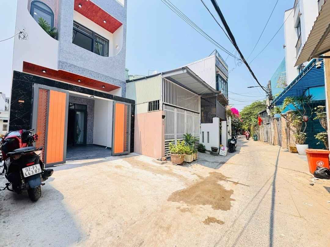 🌺Nhà Mới Vừa Hoàn Thiện Xong Kiệt ô tô Nguyễn Công Hoan Sát Bến xe - chỉ Cách MT 30m có sân Gara ô tô