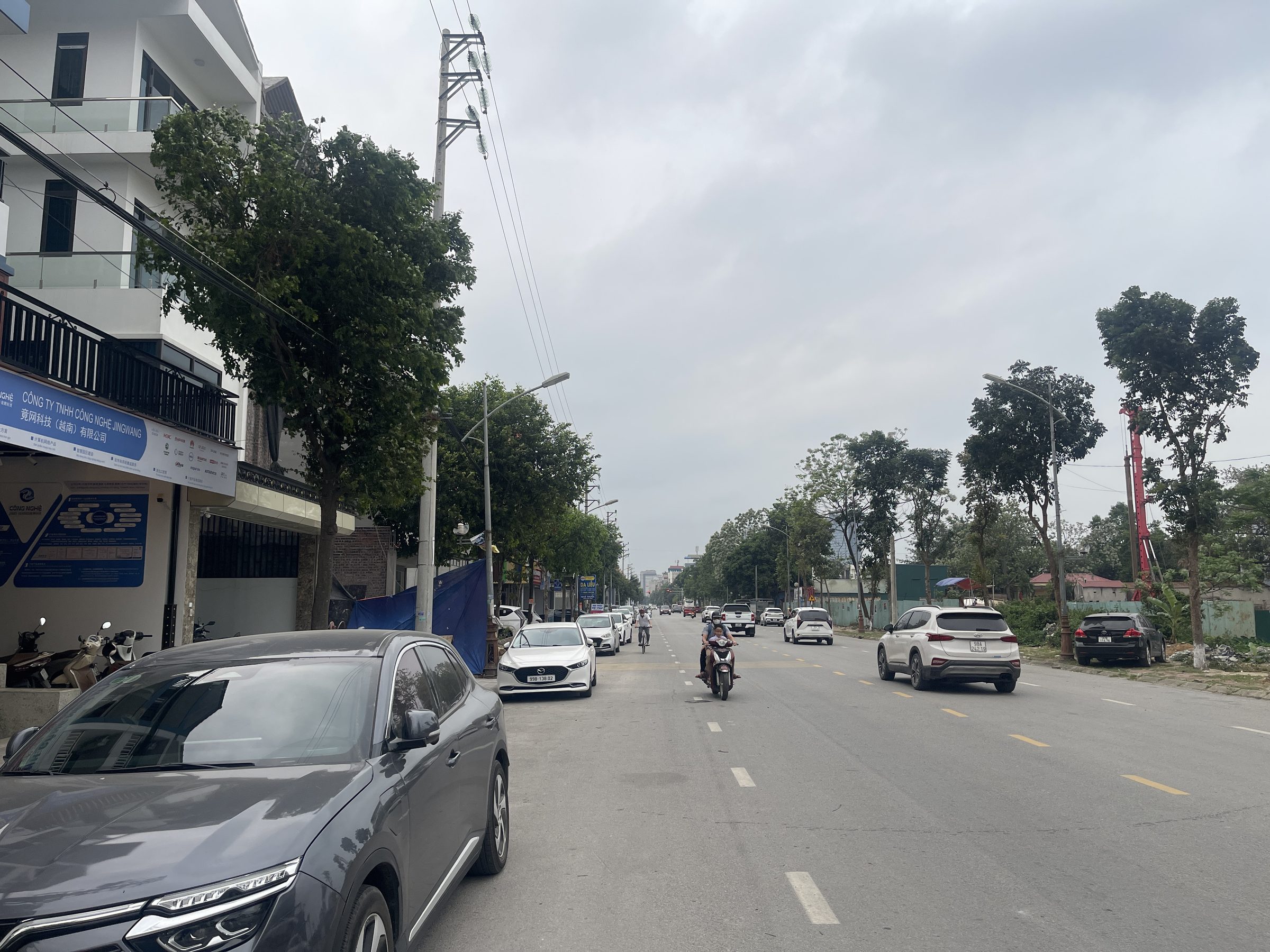 Bán căn 3.5 tầng bán biệt thự liền kề diện tích 135m mặt tiền 7.26m đất khu đại dương nhìn green peninsula hotel. Mặt đường nguyễn đăng đạo khu đại phúc phường võ cường tỉnh bắc ninh