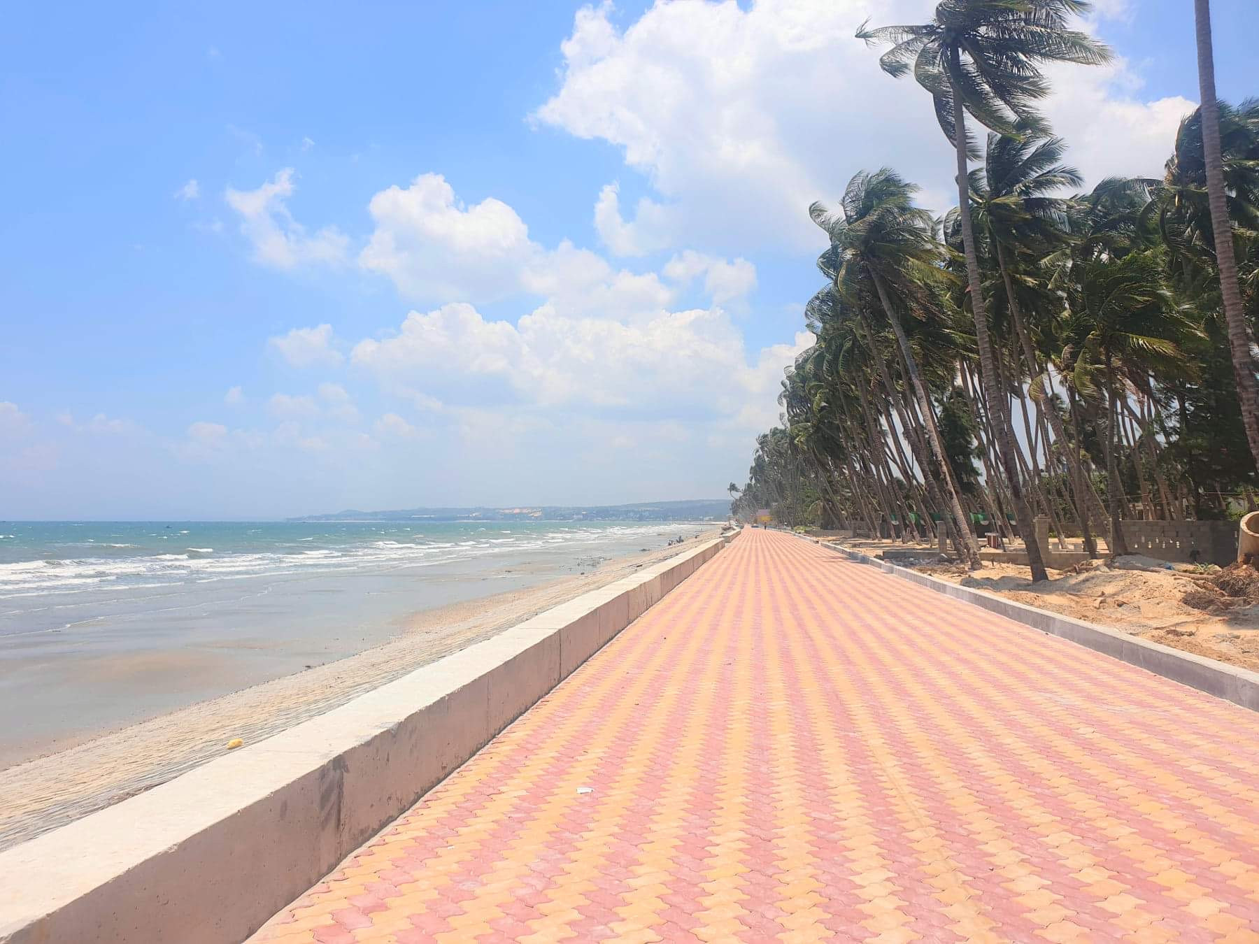 Kẹt bán 500m thổ cư 100% đường hoà bình, hàm tiến giá ngộp 10 tr/m2
