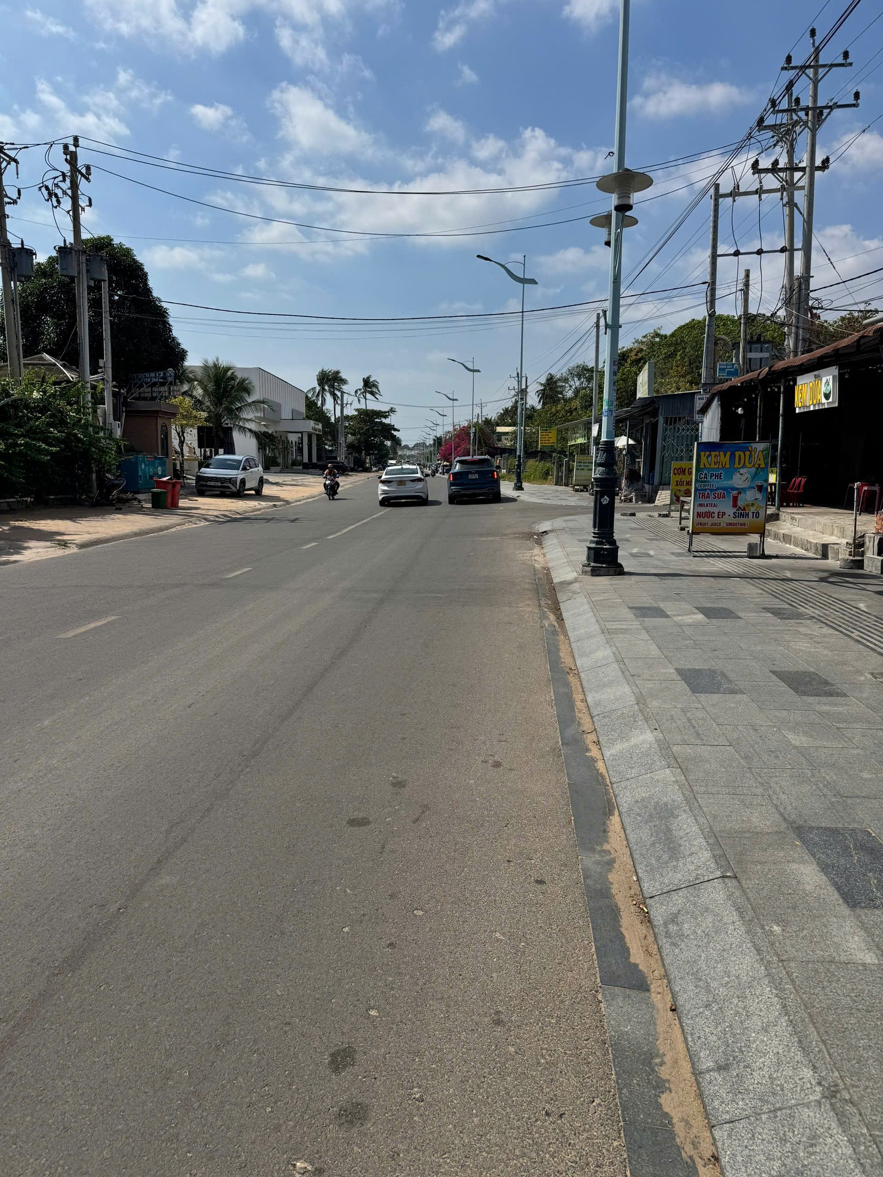 Bán đất 136m mặt tiền Nguyễn Đình Chiểu, Mũi Né