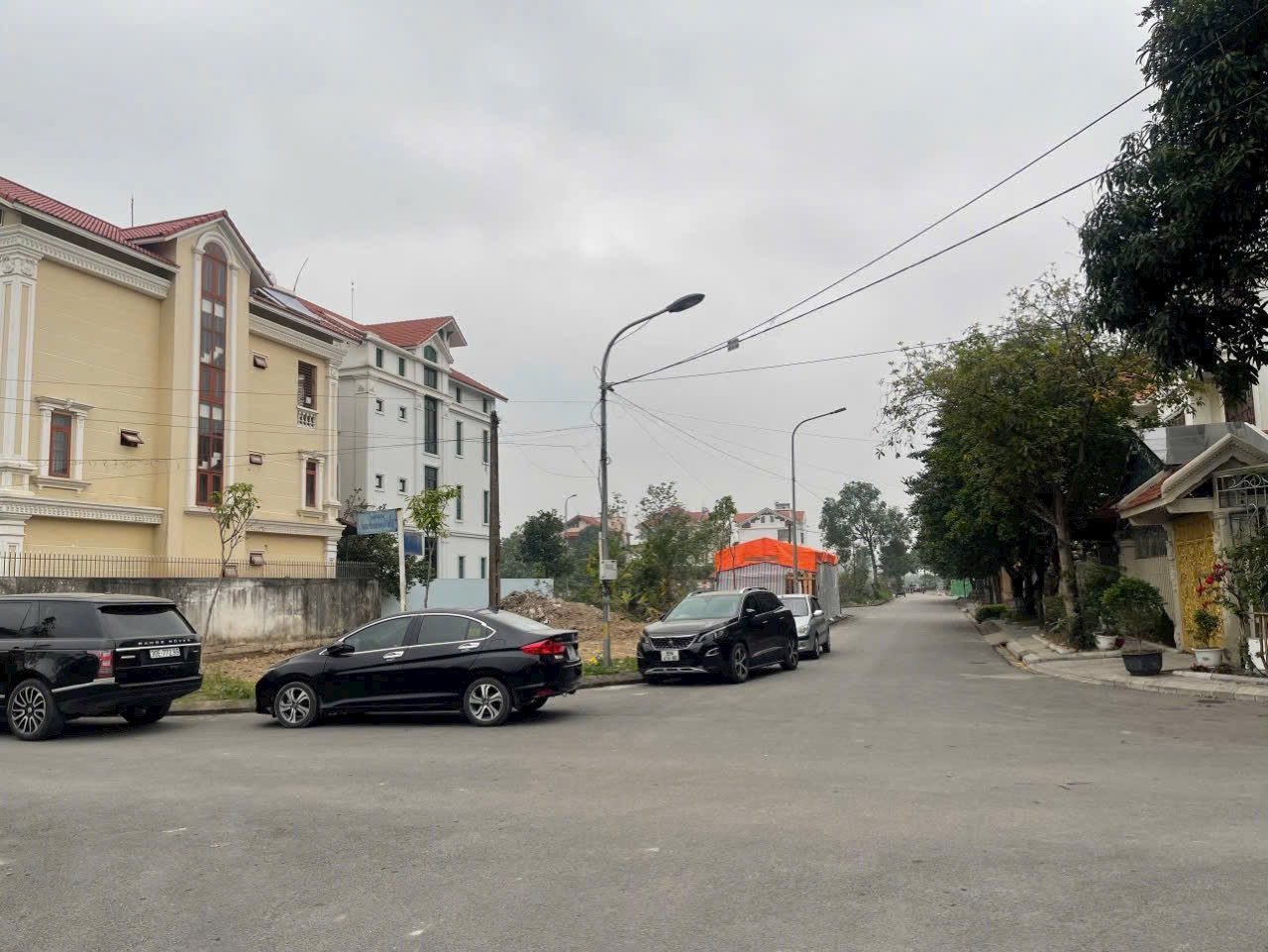 Bán 256.5m đất lô góc dãy OBT9 biệt thự đại hoàng long. Cạnh 2 vườn hoa. Phường võ cường bắc ninh