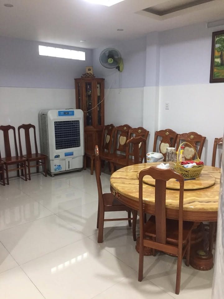 Bán nhà giá rẻ 1tret 1 lầu mt đường Nguyẽn Du,Q. Gò Vấp (cũ) . tặng nội thật mới cho khách thiện chí