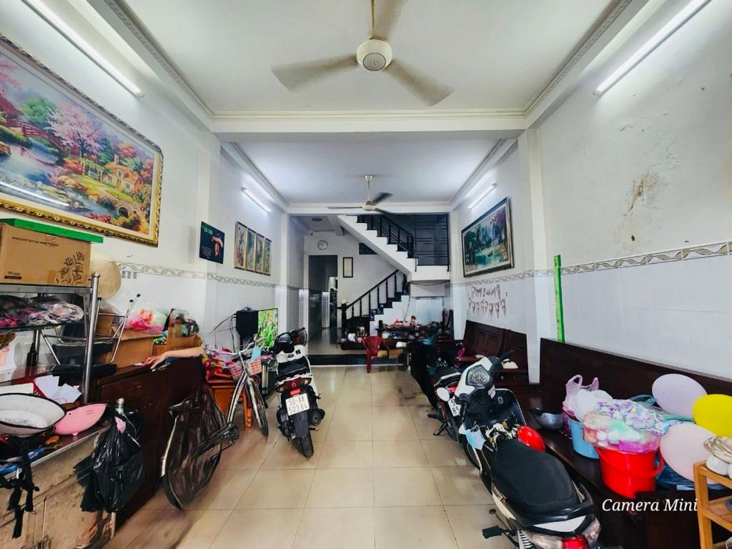 Gấp bán căn hộ dịch vụ, 3 tầng gần chợ gò vấp, trường cn 4