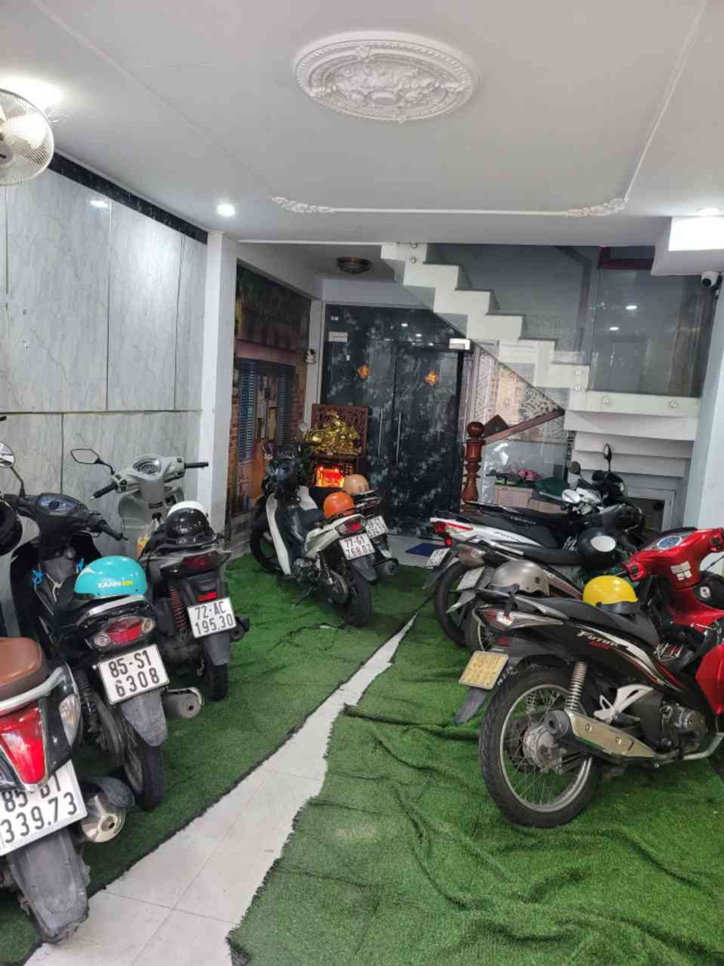 121 Căn Hộ Dịch Vụ 5 Tầng hẻm xe hơi đường Nguyễn Du, Phường 7, Gò Vấp.
– Giá 10,9 tỷ.