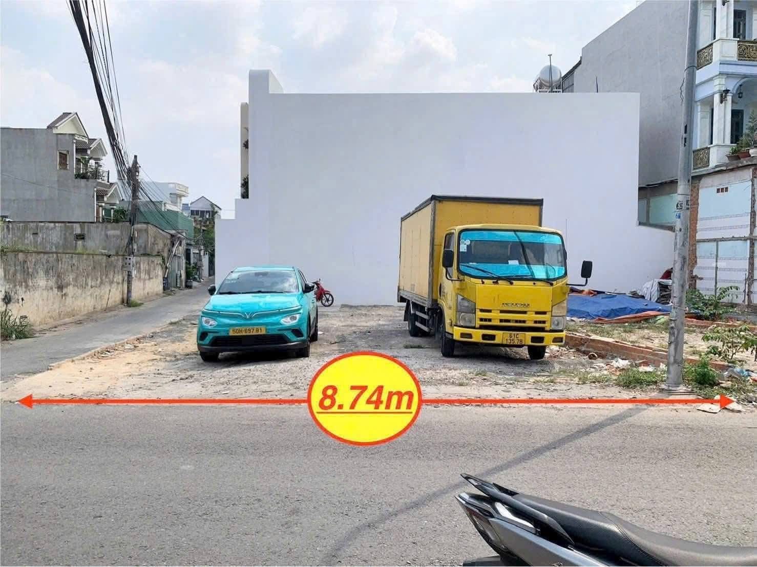 BÁN GẤP LÔ GÓC MẶT TIỀN KINH DOANH 8,7m GIÁP VSIP1