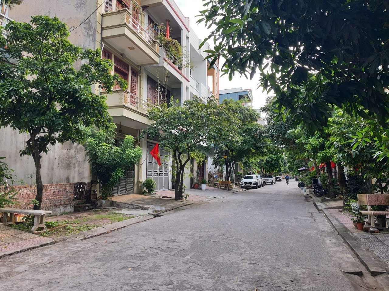 Bán đất nguyễn đức cảnh phường kinh bắc 90m2 mặt 4.5m tây bắc 7,65 tỷ làn 2 hồ ngọc lân
