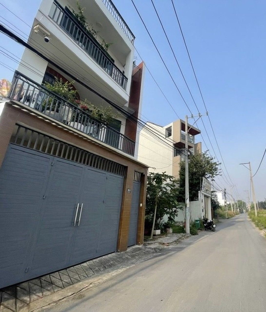 Nền thổ cư 100m2, lộ nhựa thông, Khu phân lô Bưng ông Thoàn, 6 tỷ hơn