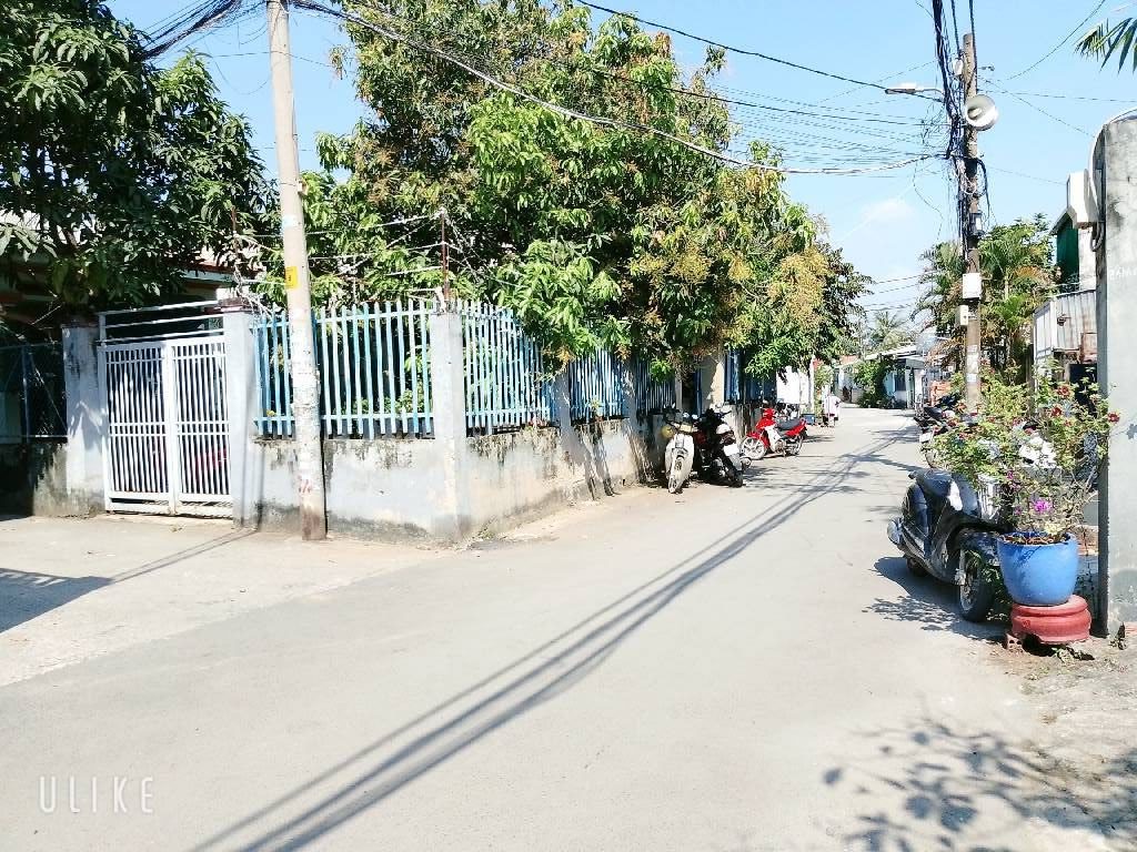 Bán Đất 105m2 có sẵn 105 m2 thổ cư giá 4.2 tỷ tại Đường Nguyễn Duy Trinh Phường Long Trường Quận 9 TP. Hồ Chí Minh
