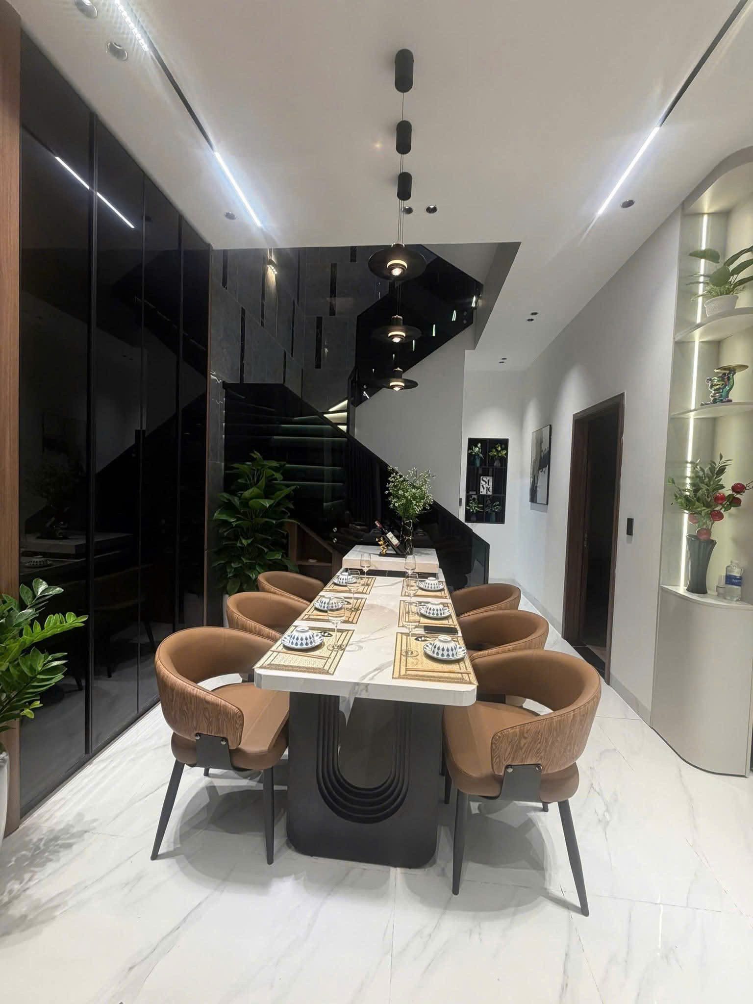 VILLA 3 TẦNG NGUYỄN HÀNH 📌📌📌LÀM VIỆC TRỰC TIẾP