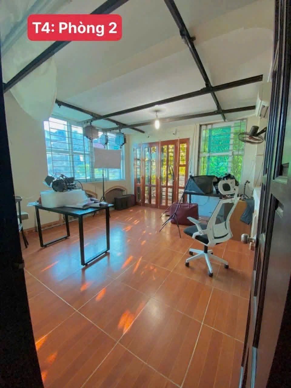 Cho thuê nhà ĐẸP, Ô TÔ ĐỖ CỬA 70M*5 tầng giá 27 triệu Nguyễn Hoàng, Mỹ Đình quận Từ Liêm