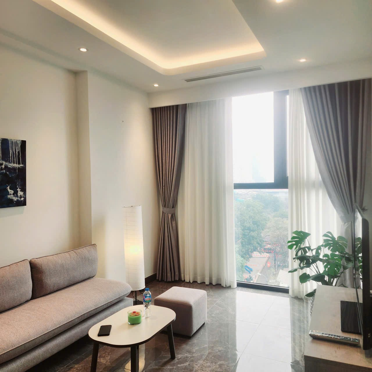 Cho Thuê Chung Cư Cao Cấp 64M² 2 Ngủ/ Phố Nguyên Hồng - Láng Hạ/ Giá 23Tr/ Tháng