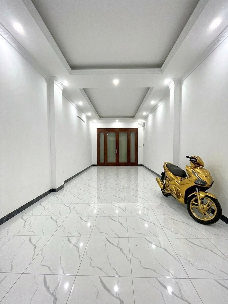 Nhà mới 6 tầng thang máy tại Đặng Xuân Bảng 💥 Phân lô đẹp sát hồ Linh Đàm – 35m2 tầm 9 tỷ