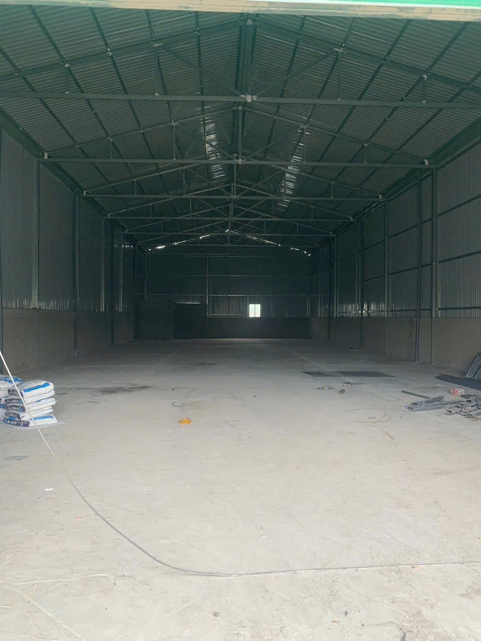 Bán căn nhà kho 500m2 chưa qua sử dụng