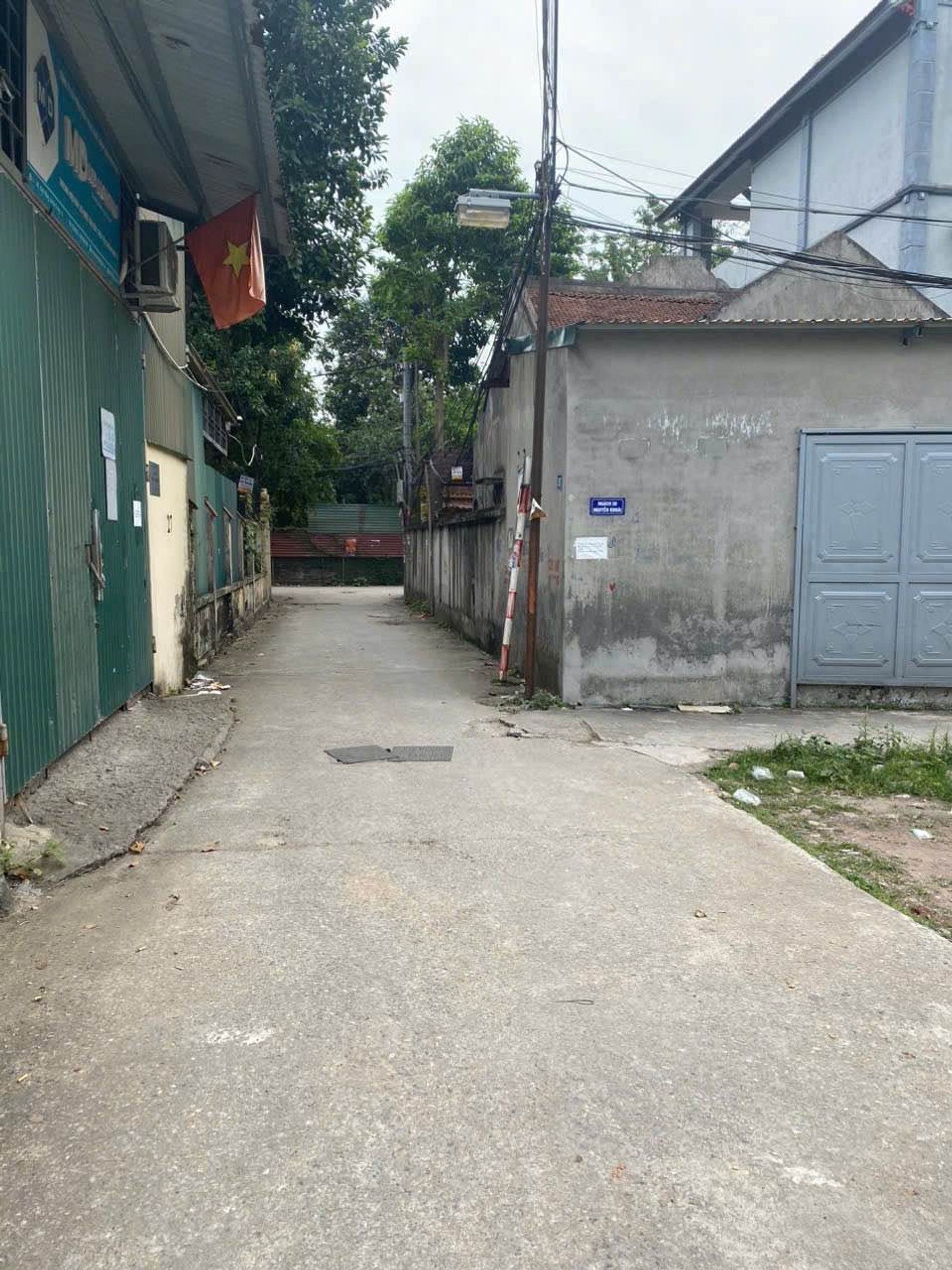 BÁN NHÀ NGUYỄN KHOÁI – DÂN XÂY CHẮC CHẮN – Ô TÔ ĐỖ CỬA – 6,7 TỶ