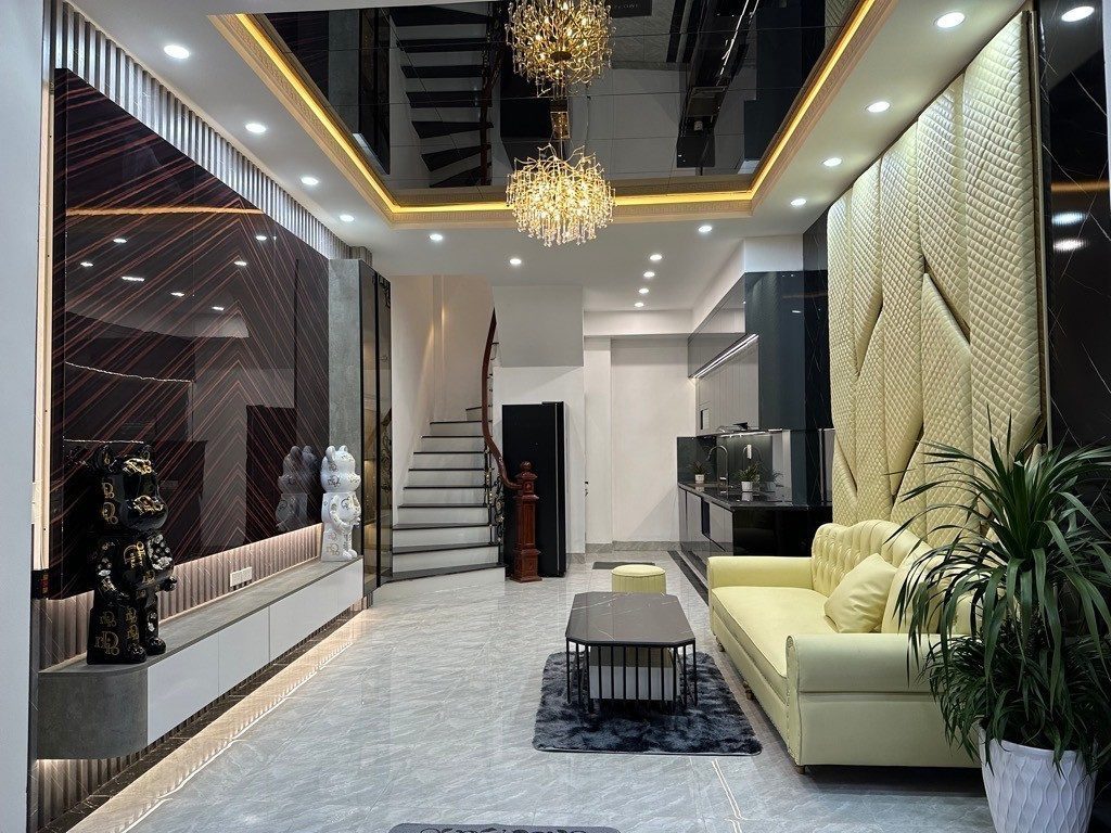 Bán nhà 33m² ngang 4m giá 12.38 tỷ Phường Phương Liệt