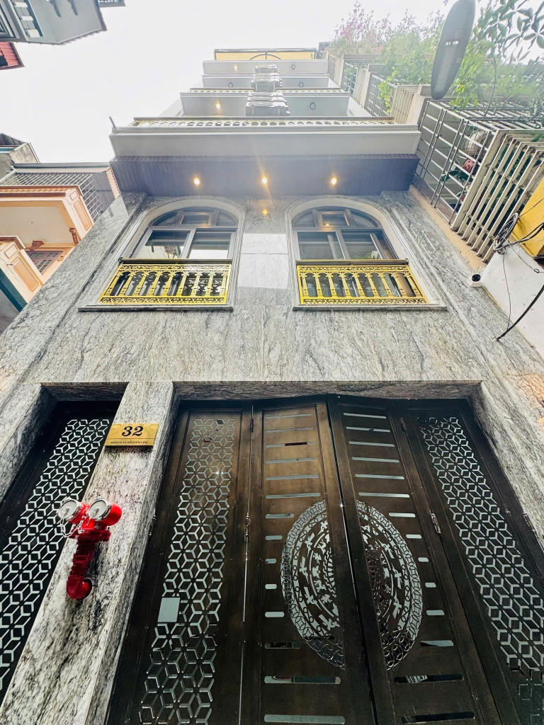 BÁN NHÀ ĐƯỜNG NGUYỄN LÂN. 80M2 - 7 TẦNG. THANG MÁY. 18 PHÒNG KHÉP KÍN.