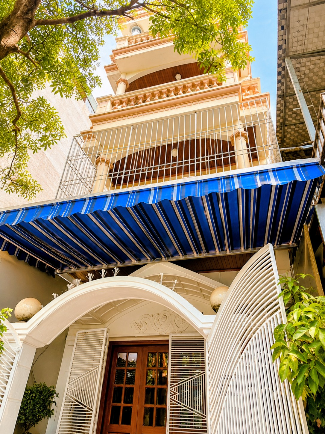 Mặt phố trung tâm Ngã Tư Vọng 💥 View hồ huyền thoại – Kinh doanh đỉnh – 65m2 x 5 tầng tầm giá hiếm để đầu tư