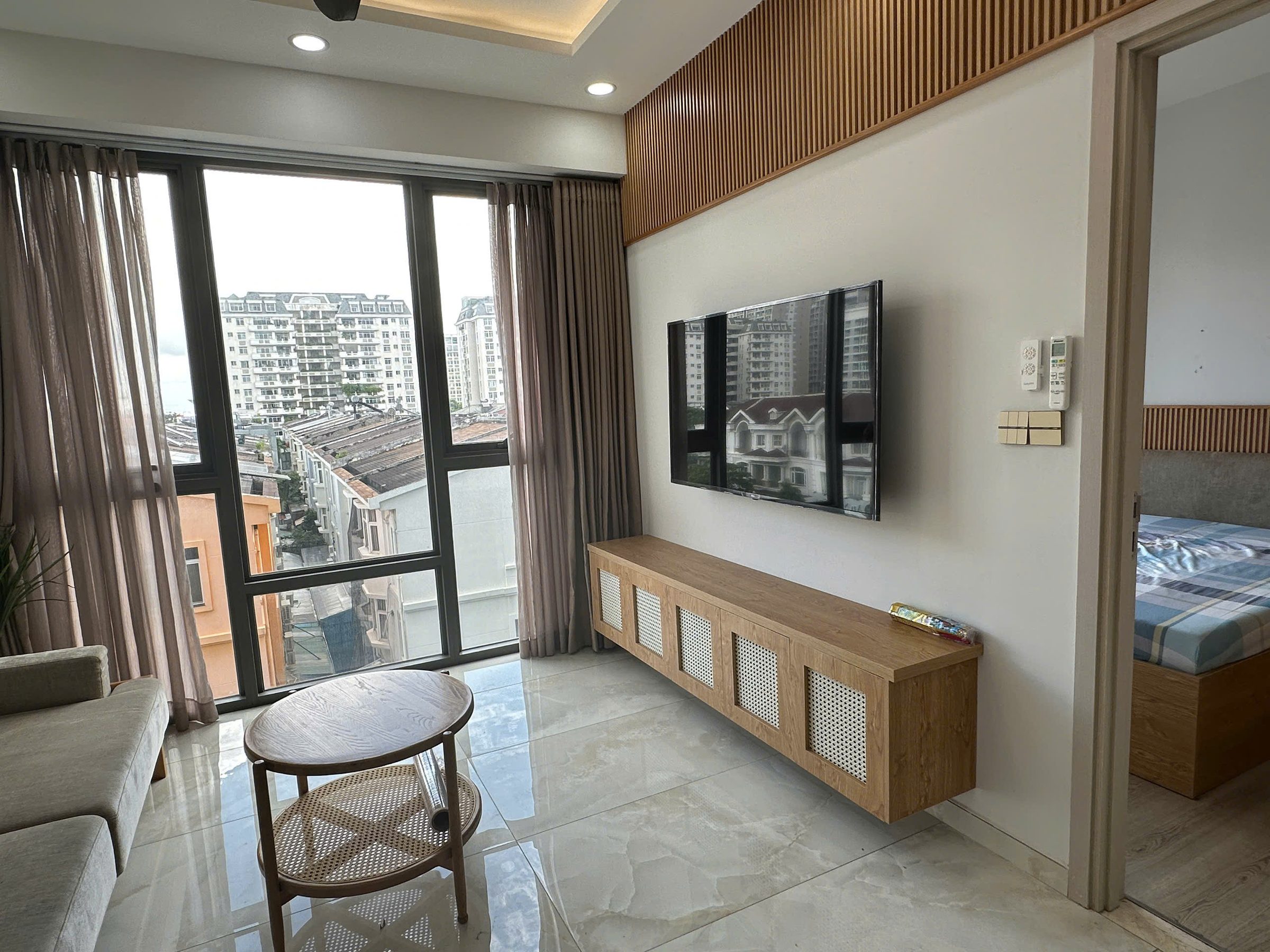 Cần bán nhanh căn hộ The Ascentina Đường Nguyễn Lương Bằng, 1pn bán 6tỷ chốt.LH:0911839618