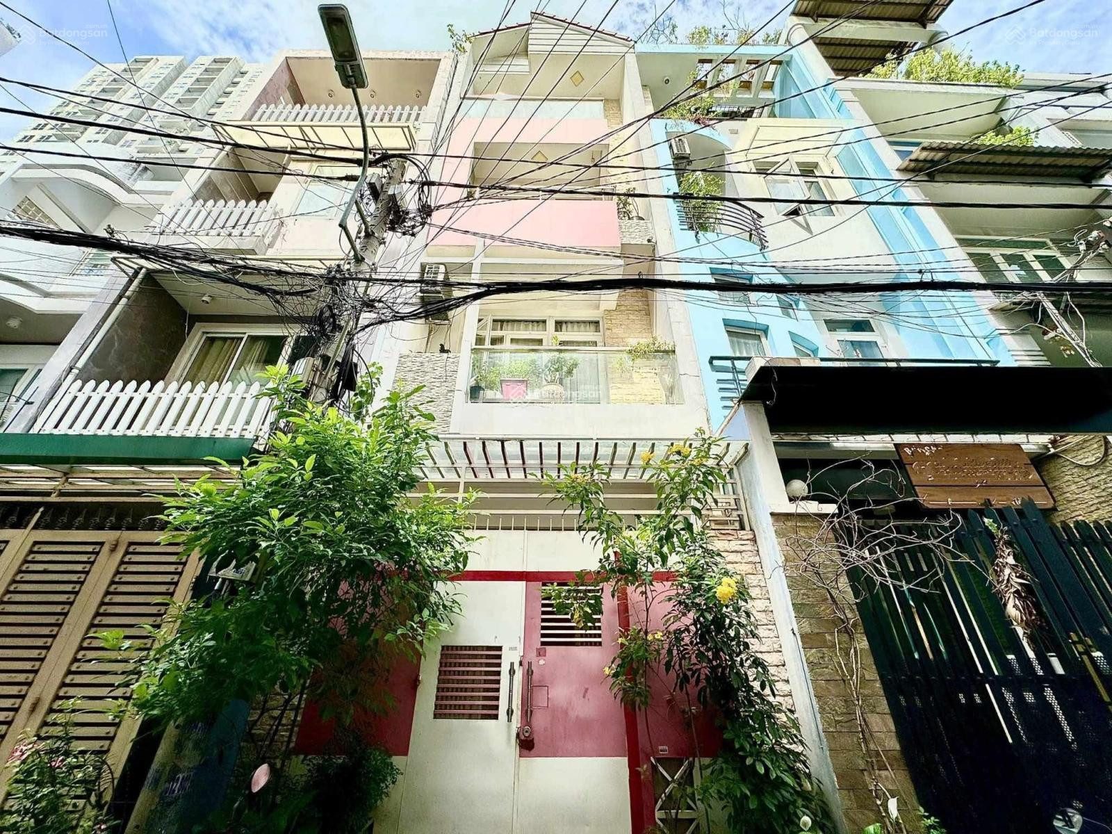 Bán nhà phố đường Nguyễn Phi Khanh, Quận 1 - 67.2m2, 3tỷ550tr, sổ hồng riêng, đang cho thuê 22tr/th