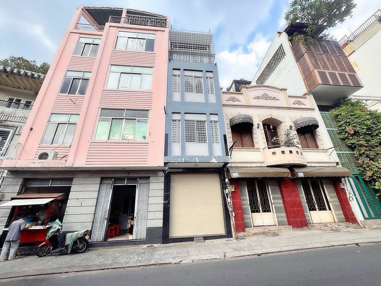 BÁN NHÀ 4 TẦNG MẶT TIỂN KD Đ.NGUYỄN PHI KHANH, TÂN ĐỊNH, QUẬN 1- HDT 30TR/TH- CHÀO 14,9T- 0938676685 GIANG GIANG
