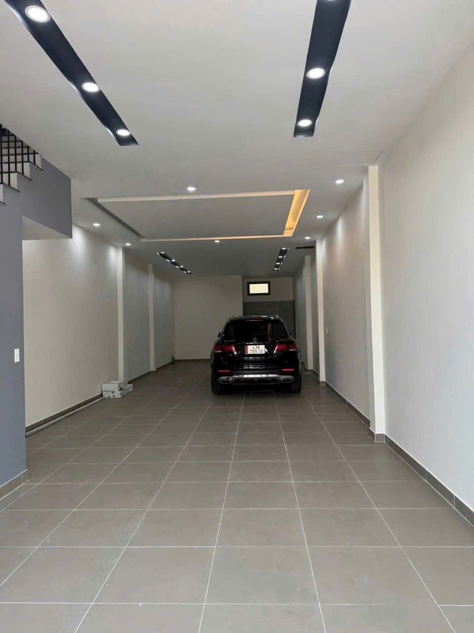 Cho thuê nhà 3 tầng mặt tiền Nguyễn Phước Lan , Hải Châu – khu trung tâm Hoà Xuân
