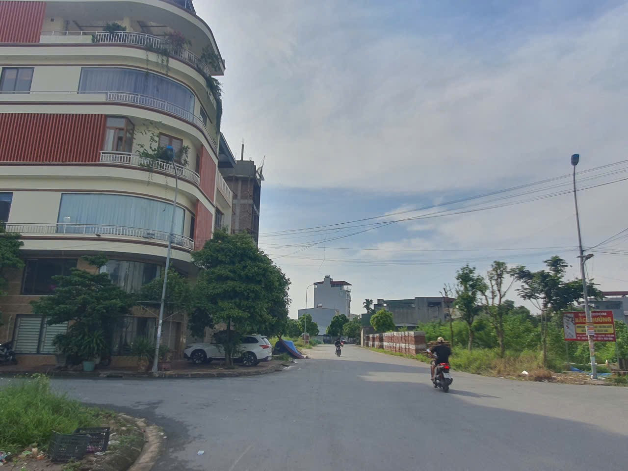 Bán lô góc trục 22m đường nhánh  nguyễn quyền 85m2 mặt 5.5m giá 13 tỷ