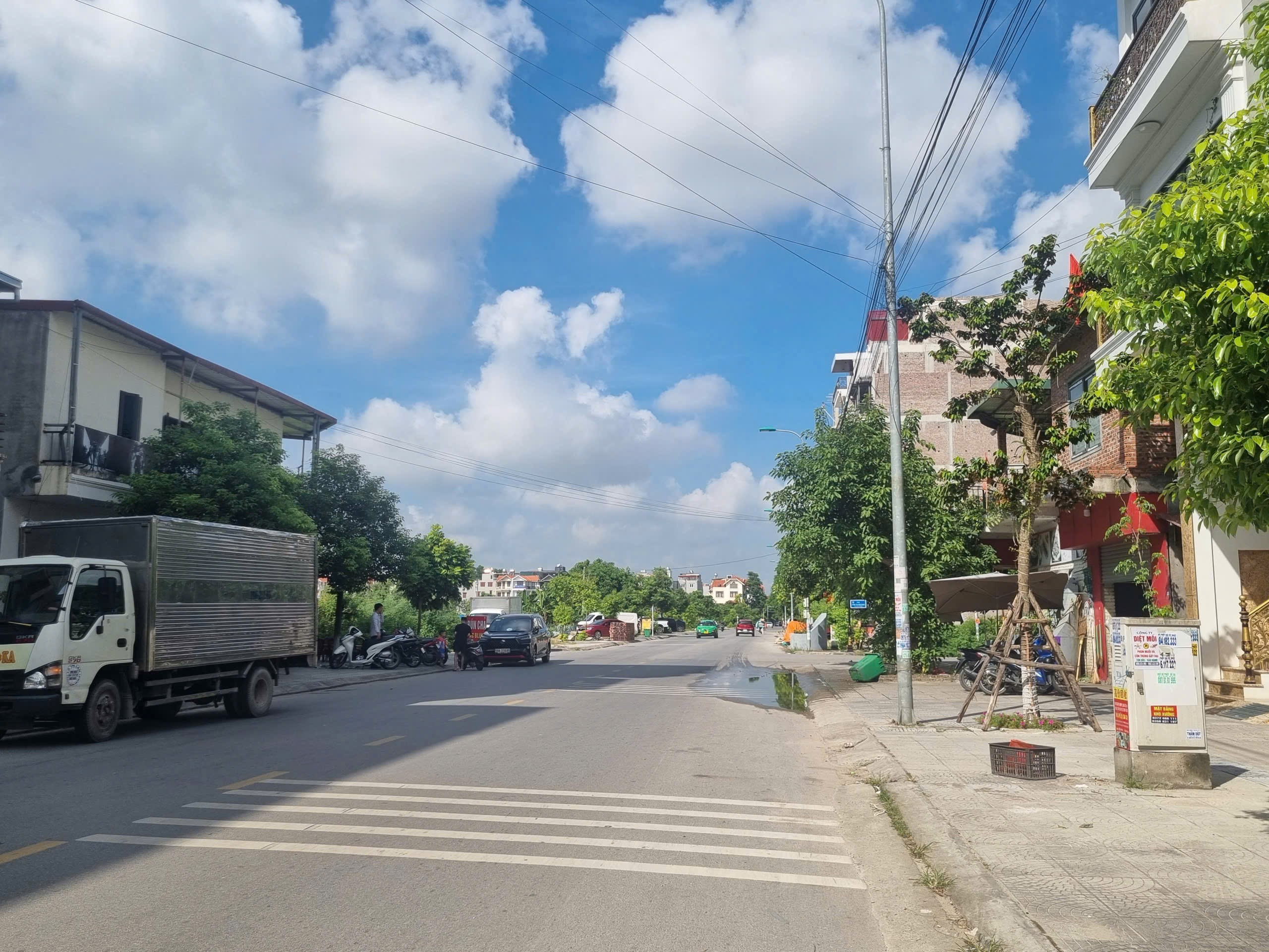 Bán 76.5m đất giãn dân khu 7 đại phúc dãy CL9. Cạnh công viên nguyễn văn cừ,hồ điều hoà. Mặt đường nguyễn quyền. Phường võ cường bắc ninh