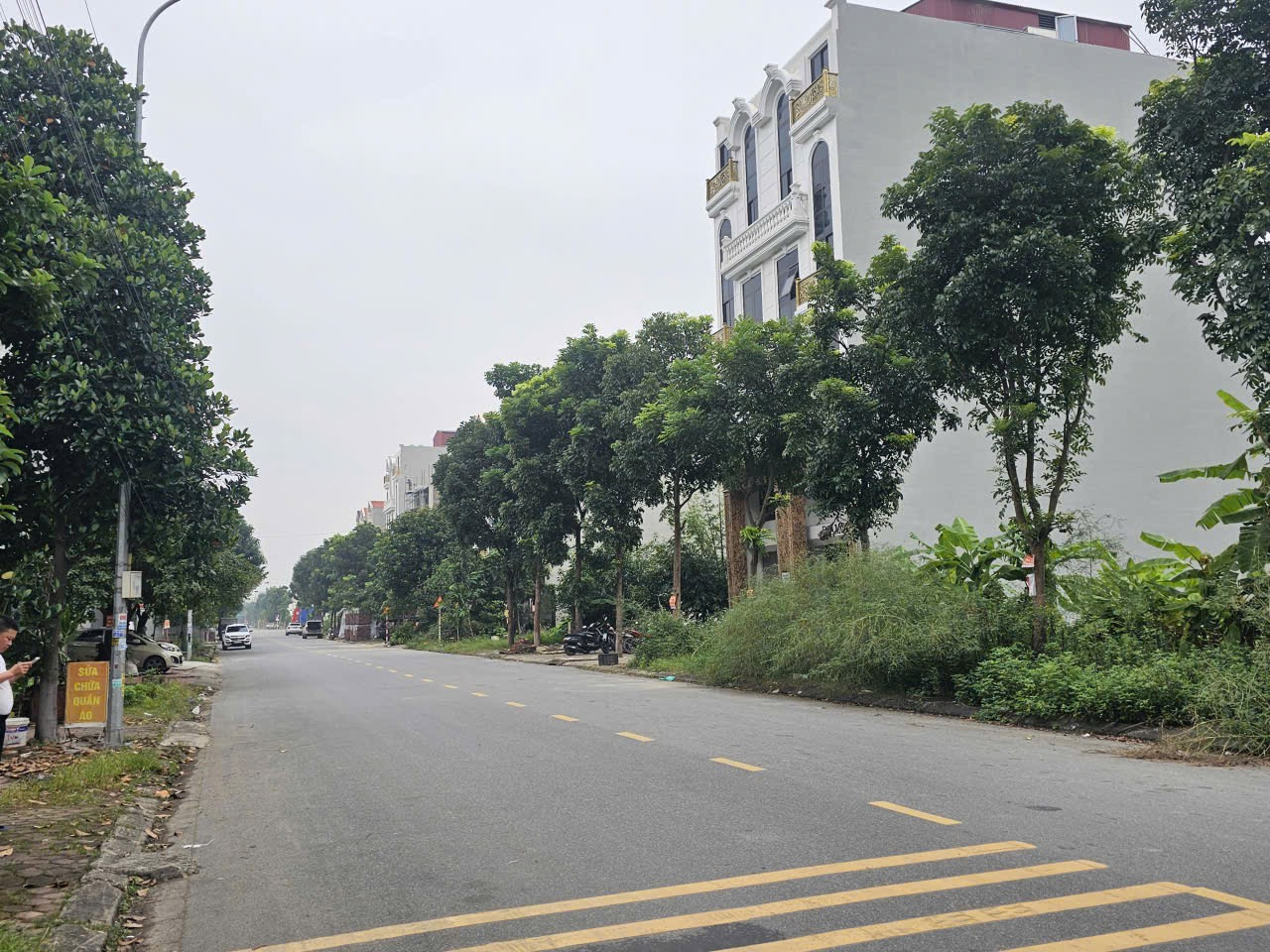 Bán 100m đất giãn dân khả lễ 2. Ngay cạnh ngã 4 lê thánh tông, thông thẳng ra nút giao tây nam. Mặt đường nguyễn quyền khả lễ. Phường võ cường bắc ninh