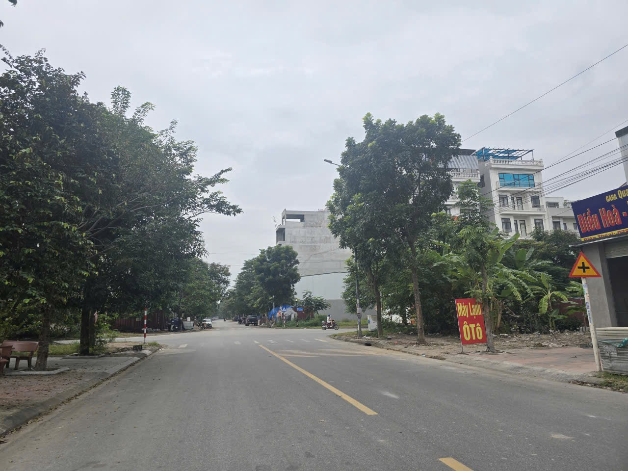 Bán 115m đất dãy NLK1 khu đô thị đại hoàng long. Mặt đường nguyễn quyền khả lễ. Cạnh hồ điều hoà và nút giao tây nam. Phường võ cường bắc ninh