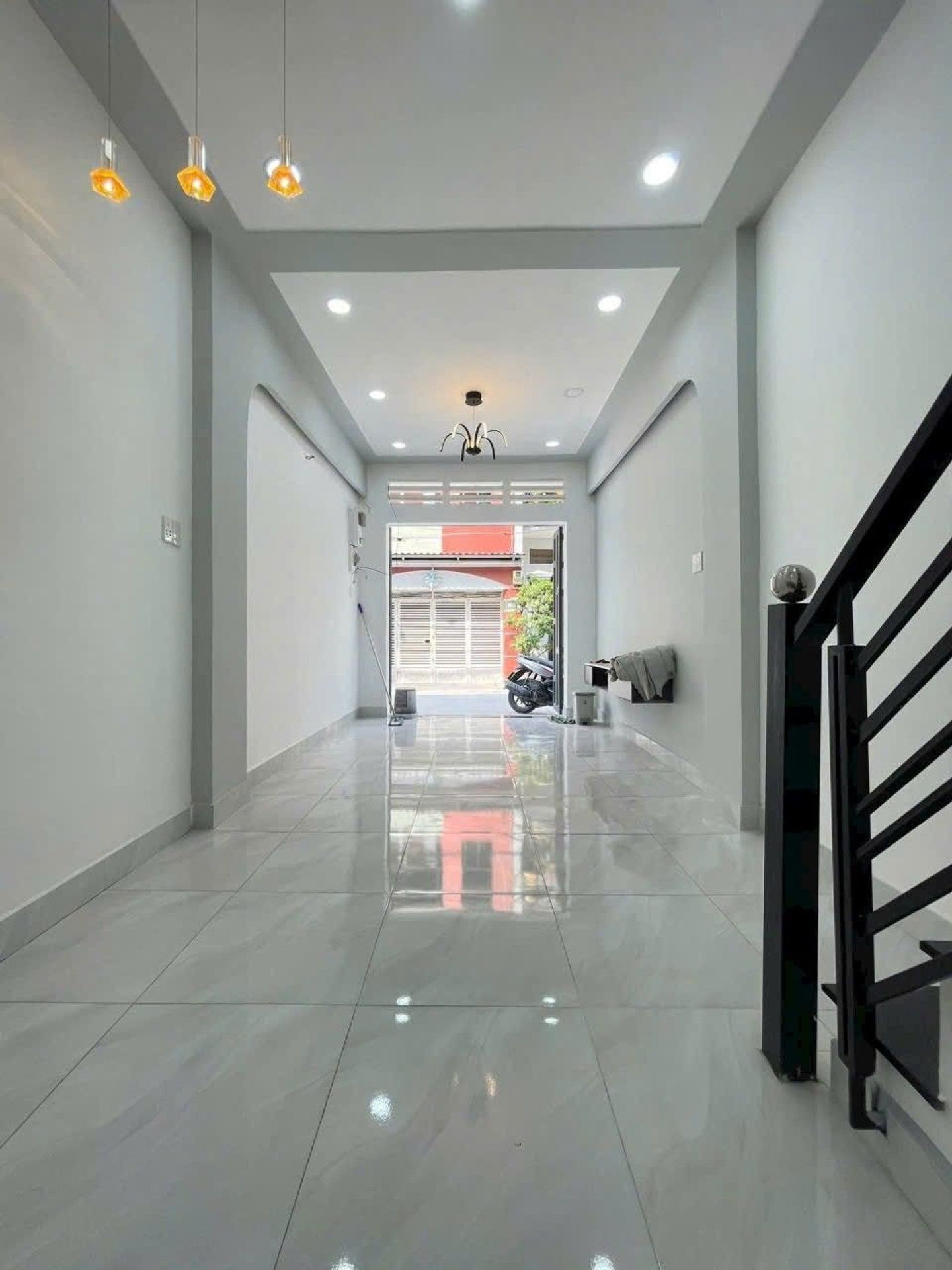 SIÊU PHẨM _2 TẦNG _HẺM XE HƠI NÉ 1/ THÔNG _NGUYỄN SƠN_ THOẠI NGỌC HẦU_ NHĨNH 3 TỶ