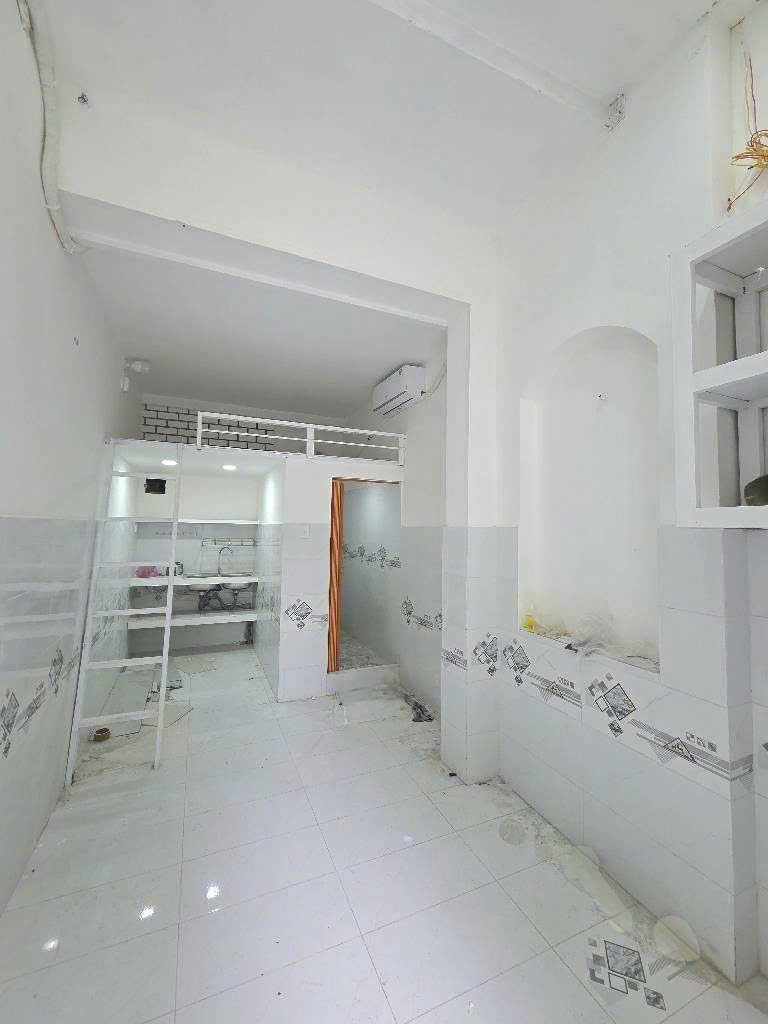 CHDV Nguyễn Sơn – 91m2, ngang 5.1m – 14 Phòng Full NT – 60tr/tháng,  Chỉ 12.6 Tỷ