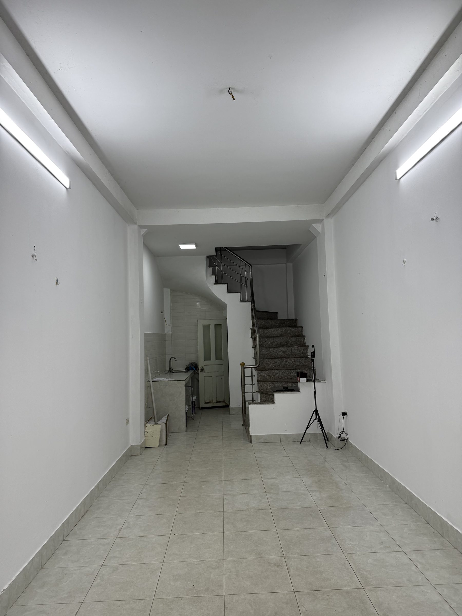 Bán Đất 30m2 có sẵn 30 m2 thổ cư giá 7.5 tỷ tại Đường Nguyễn Tam Trinh Phường Yên Sở Phường Ngọc Hà Hà Nội